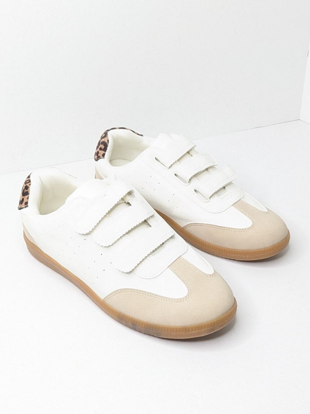 Dolce Vita Quick Casual Multi Strap Sneakers White Tan Womens 9